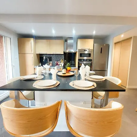 Apartamento Le Grand T4 - Wifi, Parking, Clim