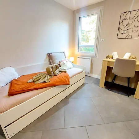 Le Grand T4 - Wifi, Parking, Clim * Toulon