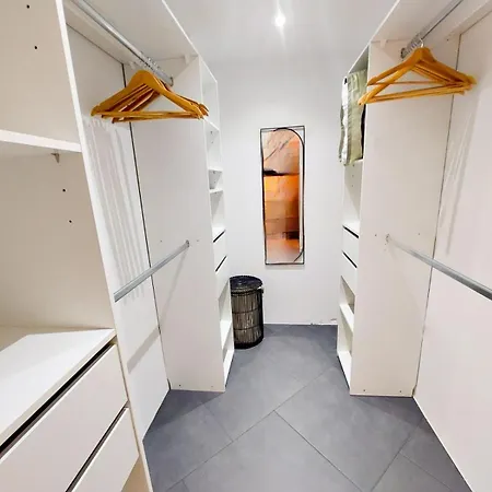 Apartman Parking Gratuit , 3 Ch Central Et Clim