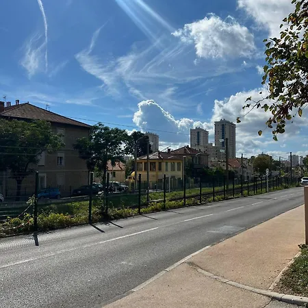 Parking Gratuit , 3 Ch Central Et Clim Apartman