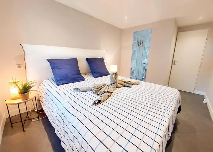 Le Grand T4 - Wifi, Parking, Clim Apartmán *