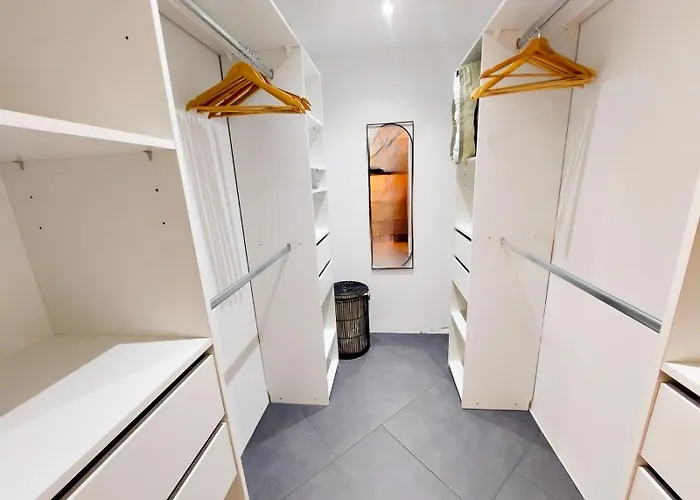 Apartmán Le Grand T4 - Wifi, Parking, Clim