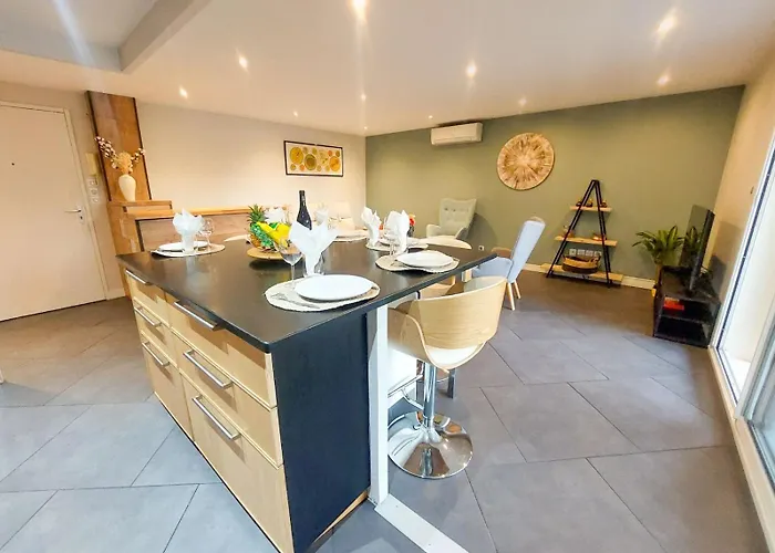 Le Grand T4 - Wifi, Parking, Clim Apartmán *