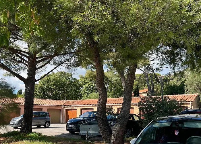 Le Grand T4 - Wifi, Parking, Clim * Toulon